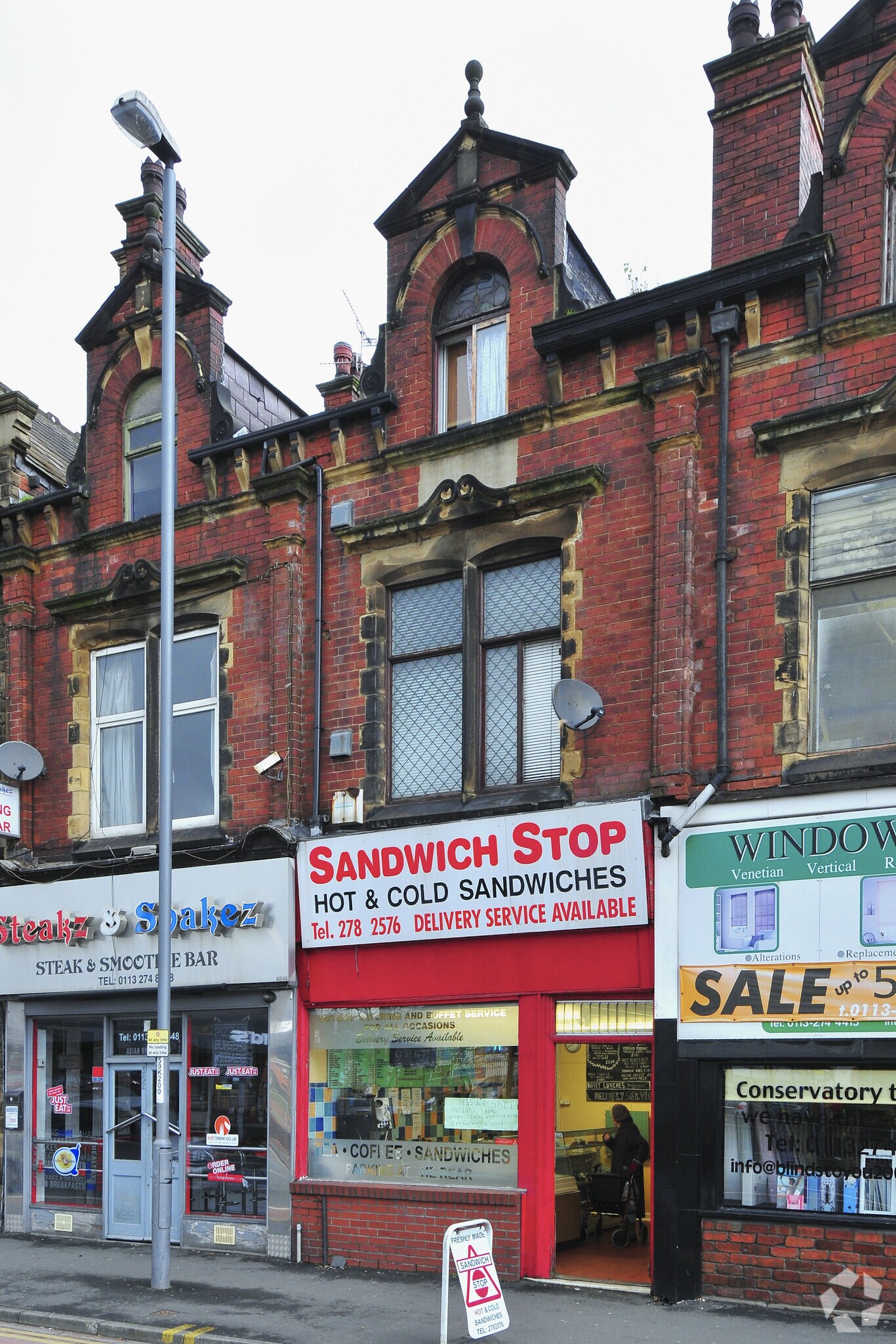 360 Kirkstall Rd, Leeds à louer Photo principale– Image 1 sur 4