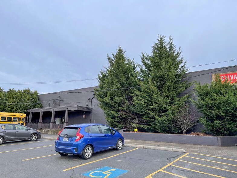 3504-3536 NE 3rd Ave, Camas, WA à louer - Photo de l’immeuble – Image 2 sur 14