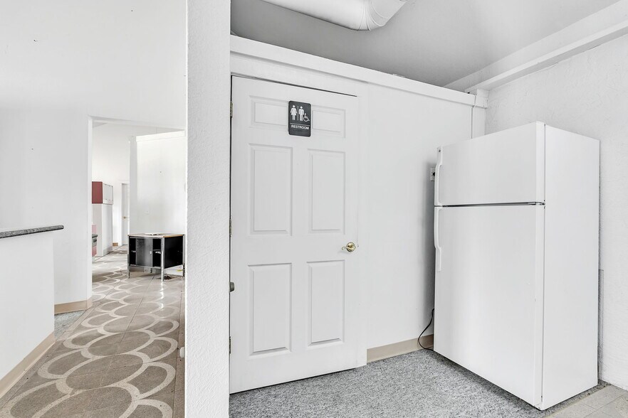 643 S Pueblo Blvd, Pueblo, CO à vendre - Photo de l’immeuble – Image 3 sur 51