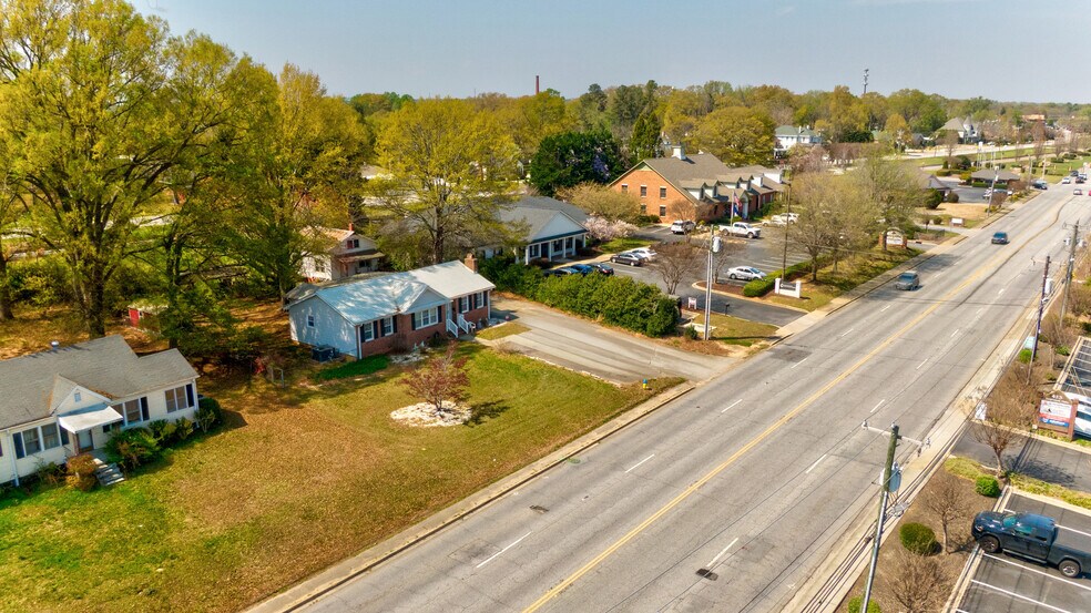 410 SE Main St, Simpsonville, SC à vendre - Photo de l’immeuble – Image 3 sur 7