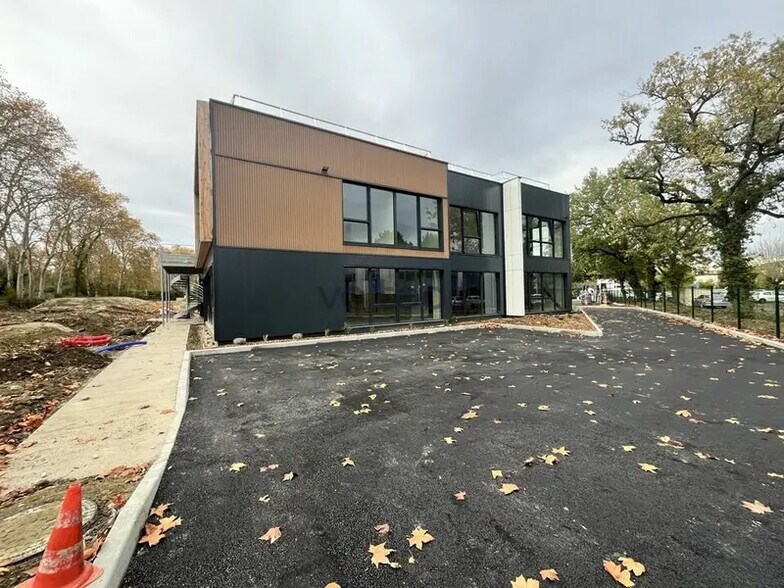 Bureau dans Ramonville-Saint-Agne à vendre - Photo de l’immeuble – Image 2 sur 12