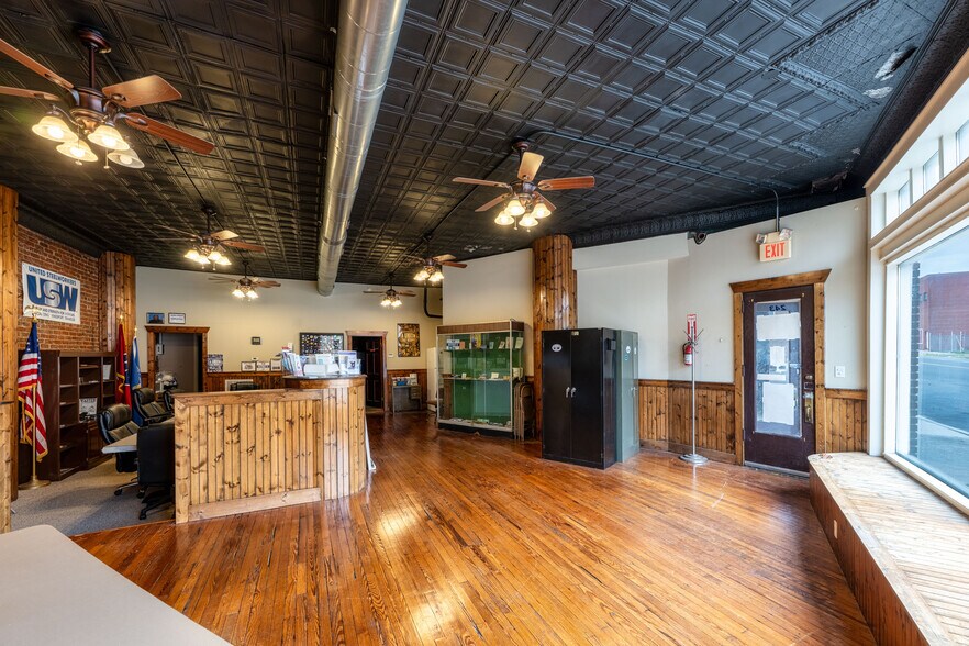 233 E Sullivan St, Kingsport, TN à vendre - Photo de l’immeuble – Image 3 sur 19