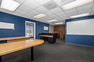 315-345 W Northwest Hwy, Palatine, IL à louer Photo de l’immeuble– Image 1 sur 2