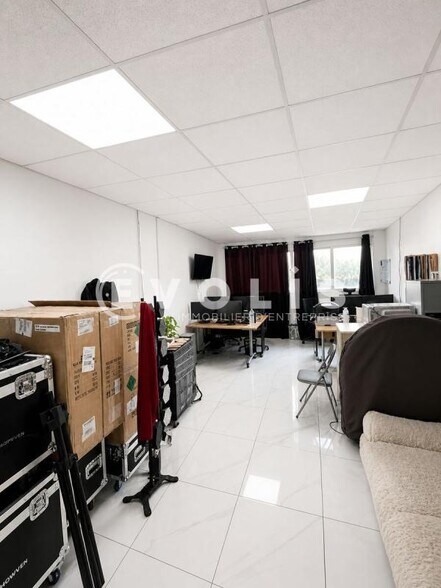 Bureau dans Noisy-le-Grand à louer - Photo intérieure – Image 3 sur 3