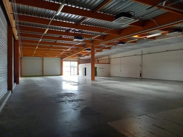 Local commercial dans Les Herbiers à louer - Photo intérieure – Image 2 sur 3