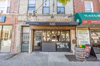 31-30 Ditmars Blvd, Astoria, NY à louer Photo intérieure– Image 1 sur 16