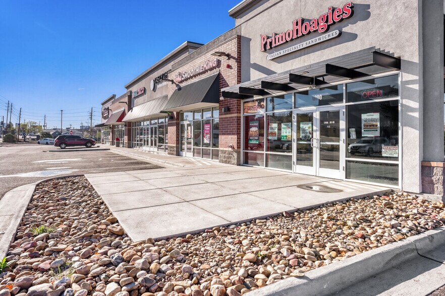 6200 Leetsdale Dr, Denver, CO à louer - Photo de l’immeuble – Image 3 sur 35
