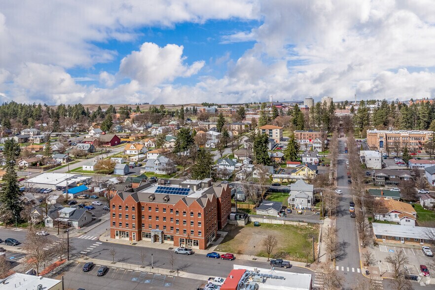 404 2nd St, Cheney, WA à louer - Aérien – Image 3 sur 13