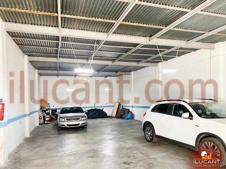 Industriel/Logistique dans Alicante, Alicante à vendre - Photo de l’immeuble – Image 1 sur 7