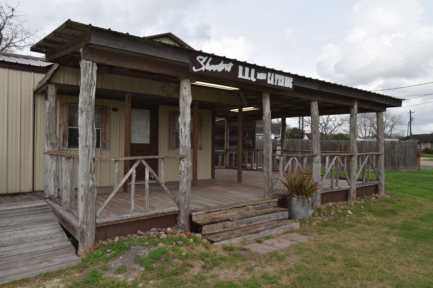 217 Second St, Agua Dulce, TX à vendre - Photo principale – Image 3 sur 29