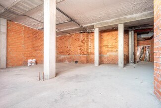 Plus de détails pour Calle Fernando Alonso Díaz, 32, Oviedo - Local commercial à vendre