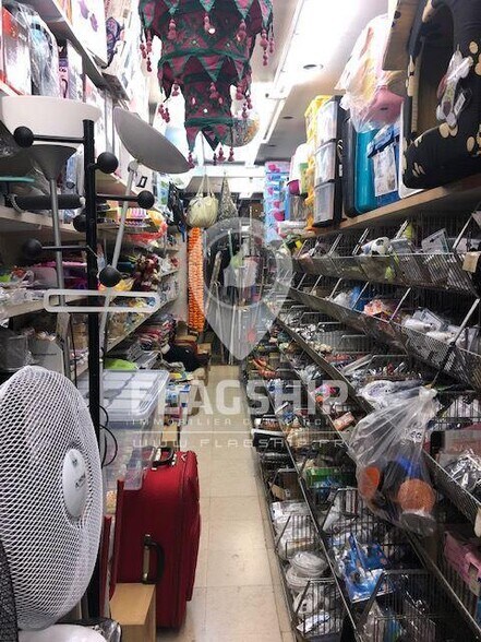 Local commercial dans Boulogne-Billancourt à louer - Photo de l’immeuble – Image 2 sur 4