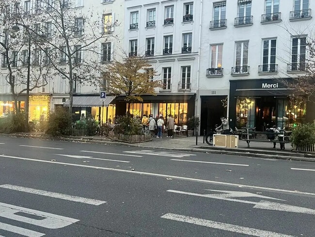 Plus de détails pour Local commercial à louer