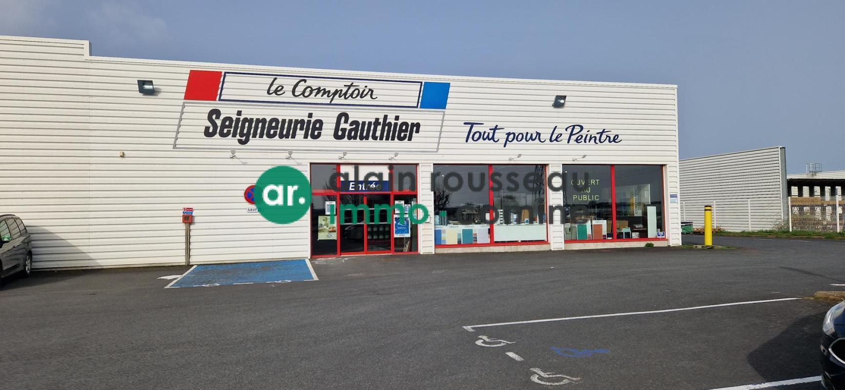 Local commercial dans Cholet à louer Photo de l’immeuble– Image 1 sur 8