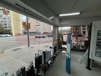 Plus de détails pour Local commercial à louer