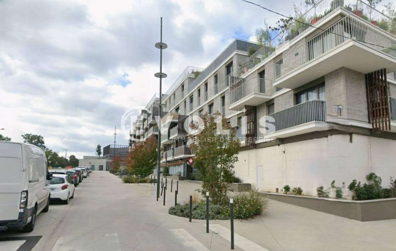 Local commercial dans Massy à louer Photo de l’immeuble– Image 1 sur 4
