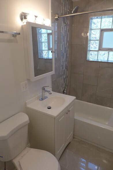 1214 Marengo Ave, Forest Park, IL à vendre - Photo de l’immeuble – Image 3 sur 3