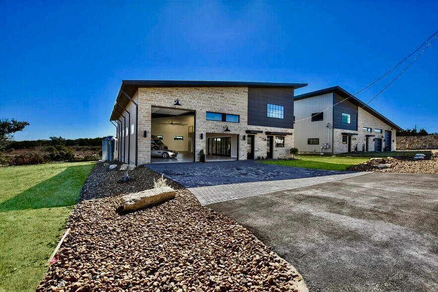 1301 O Reilly Ct, Lakeway, TX à vendre - Photo de l’immeuble – Image 3 sur 39