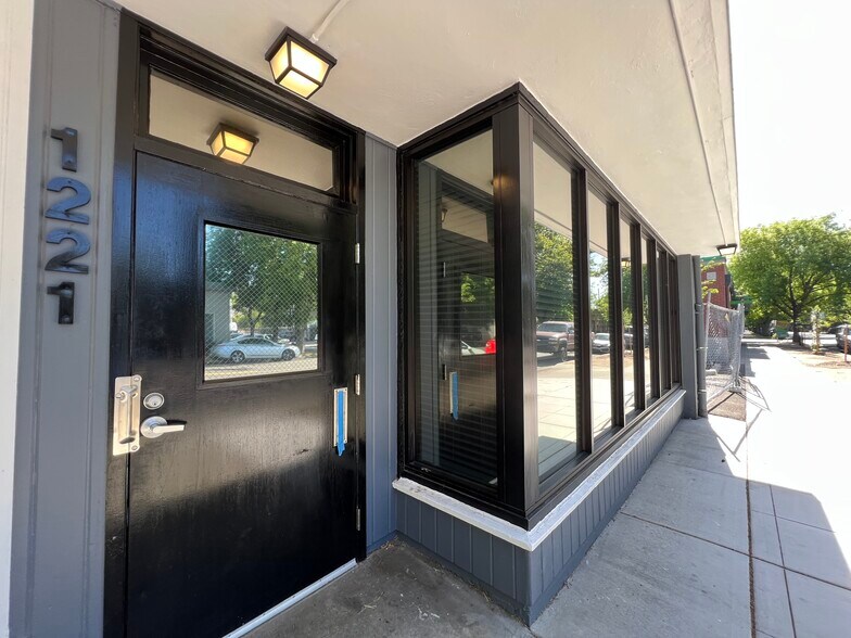 1219-1221 S St, Sacramento, CA à louer - Photo de l’immeuble – Image 2 sur 9