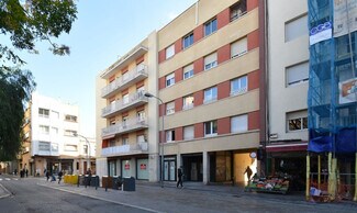 Plus de détails pour Local commercial à louer