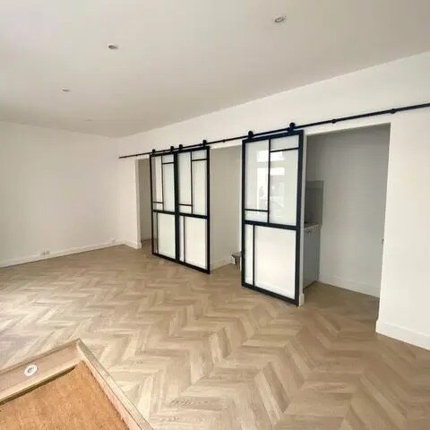 Local commercial dans Paris à louer - Photo de l’immeuble – Image 2 sur 6