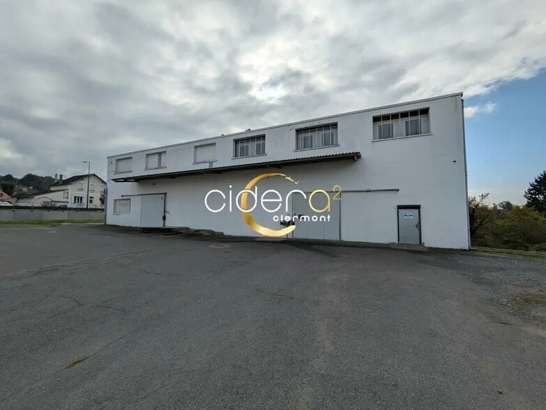 Local d'activités dans Saint-Yorre à vendre - Photo de l’immeuble – Image 1 sur 10