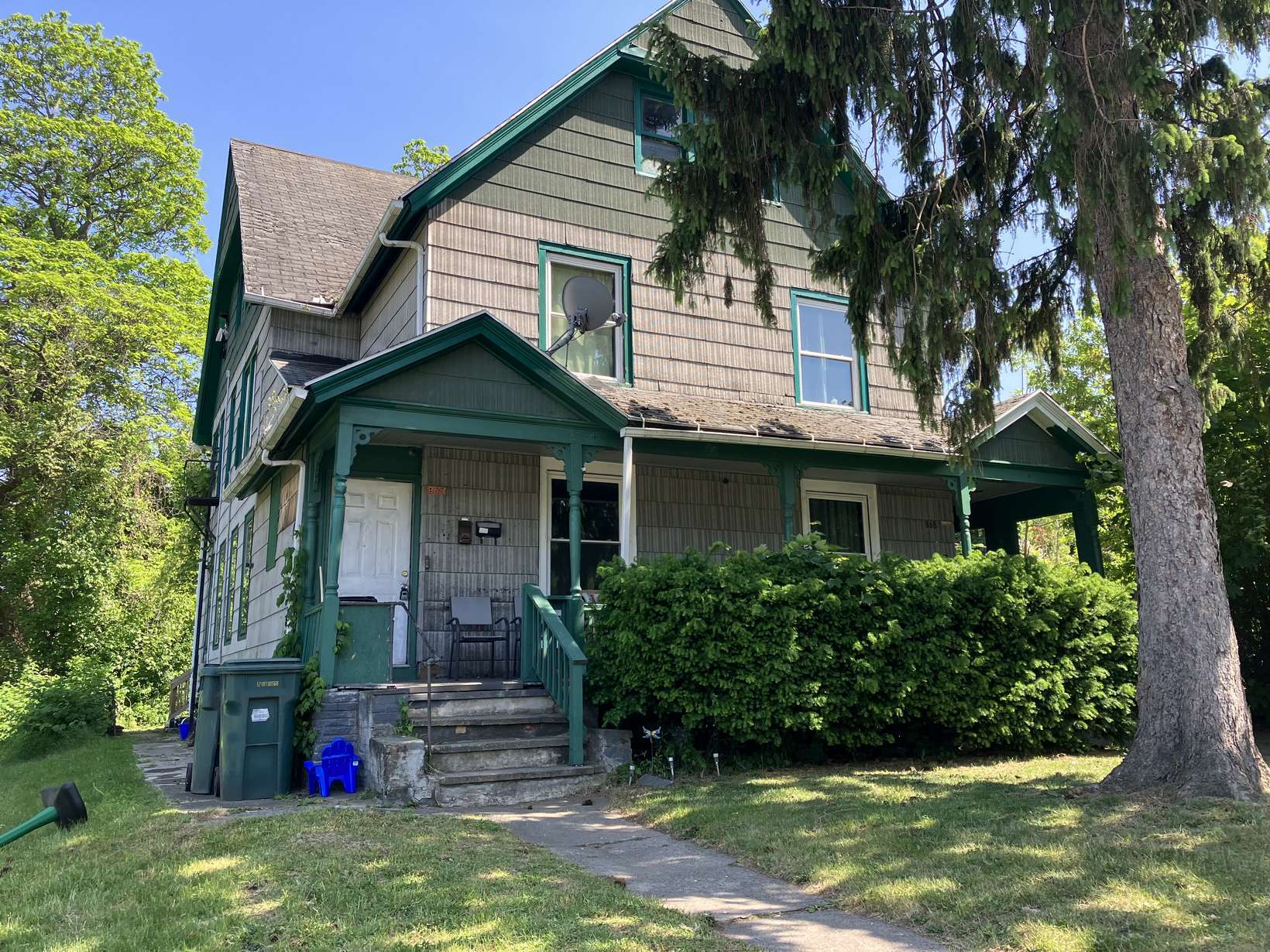 866 Plymouth Ave S, Rochester, NY à vendre Photo principale– Image 1 sur 2