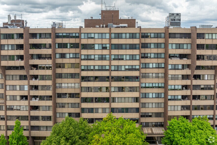 750 Washington Rd, Mt Lebanon, PA à vendre - Photo de l’immeuble – Image 3 sur 43