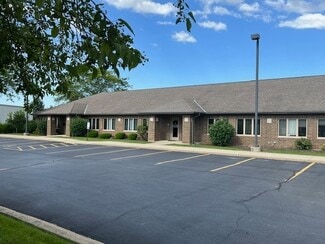 Plus de détails pour 755 McArdle Dr, Crystal Lake, IL - Bureau à louer