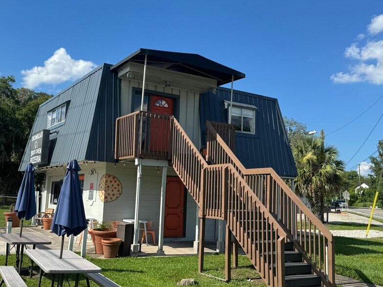 254 N Division St, Oviedo, FL à vendre - Photo de l’immeuble – Image 2 sur 16