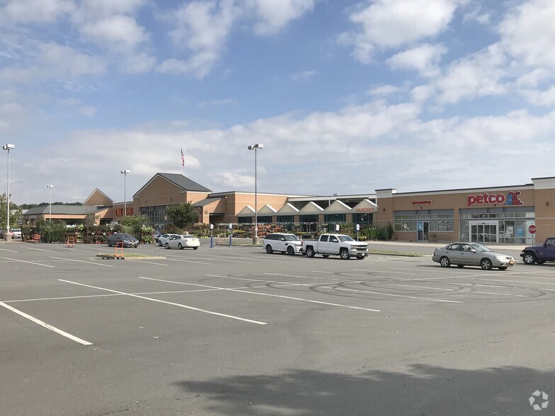 2720-2955 Veterans Rd W, Staten Island, NY à louer - Photo principale – Image 1 sur 6