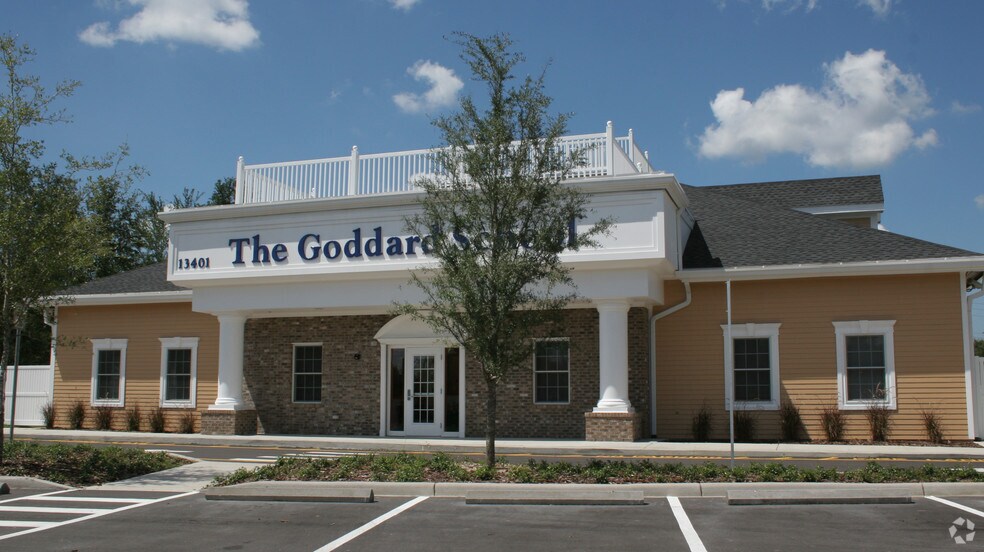 13401 Tampa Oaks Blvd, Temple Terrace, FL à vendre - Photo de l’immeuble – Image 3 sur 9