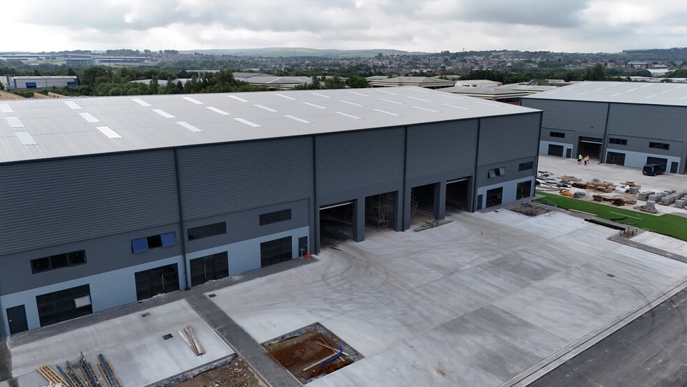 Philips Rd, Blackburn à louer - Photo de l’immeuble – Image 1 sur 12