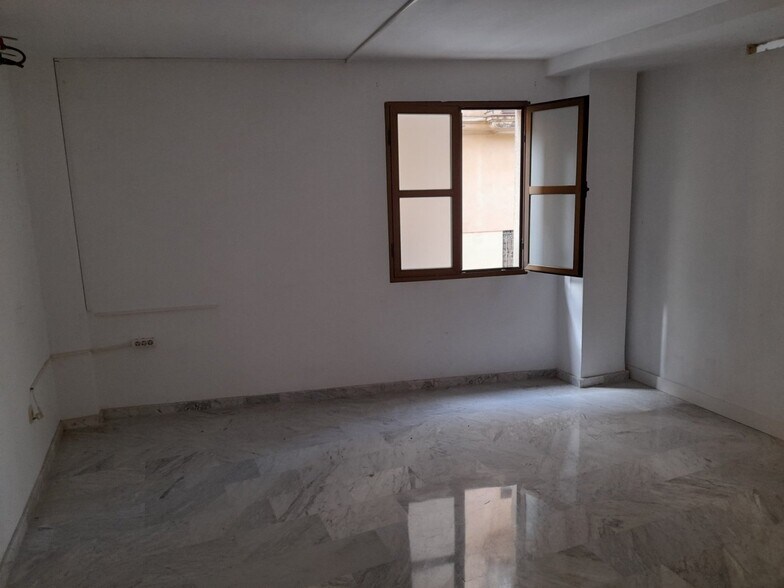 Bureau dans Cáceres, Cáceres à louer - Photo principale – Image 1 sur 5