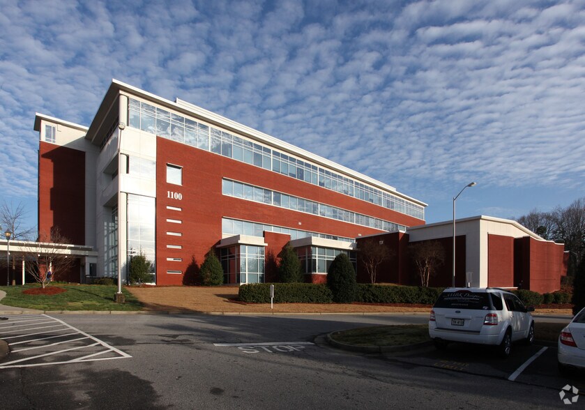 1100 Northside Forsyth Dr, Cumming, GA à louer - Photo de l’immeuble – Image 3 sur 3