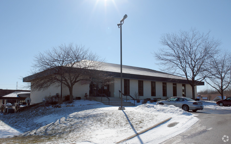 13159 W 143rd St, Lockport, IL à louer - Photo de l’immeuble – Image 1 sur 2