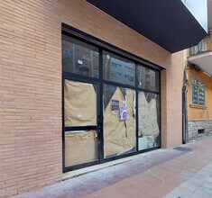 Local commercial dans Tarragona, Tarragona à louer Photo de l’immeuble– Image 2 sur 4
