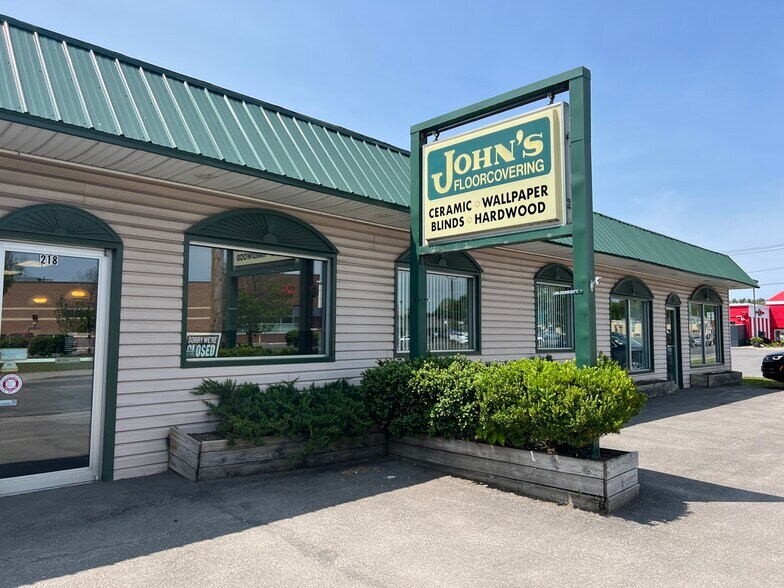 218 S Caroline St, Herkimer, NY à vendre - Photo de l’immeuble – Image 3 sur 8