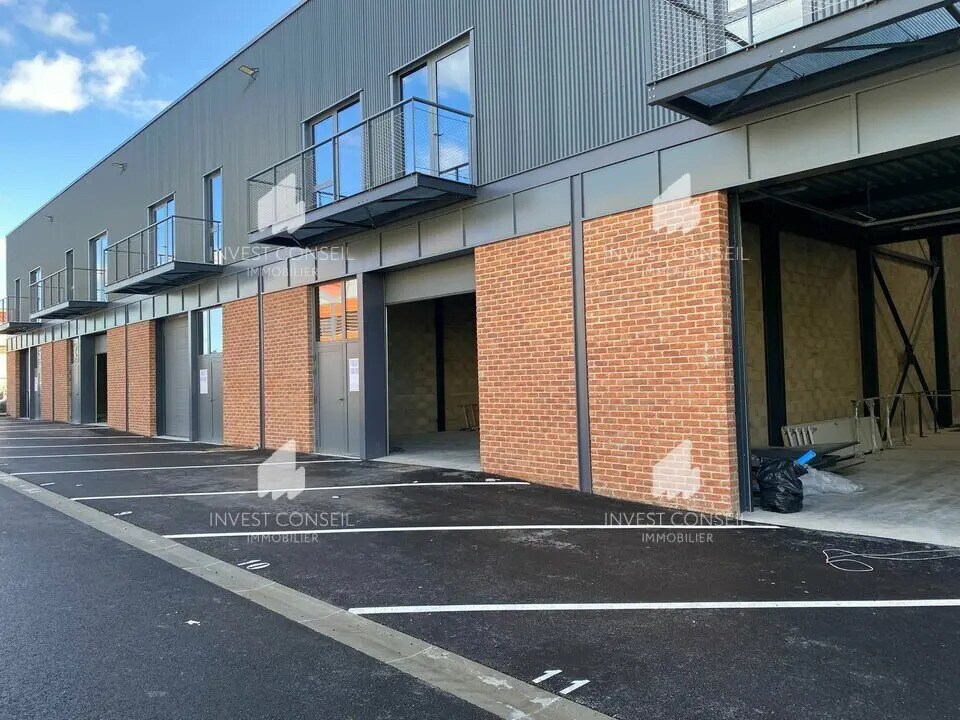 Local d’activités dans Montmagny à louer Photo de l’immeuble– Image 1 sur 9