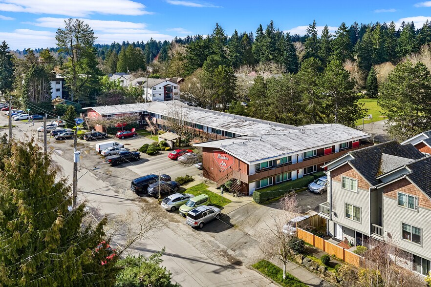 12315 28th Ave NE, Seattle, WA à vendre - Photo de l’immeuble – Image 1 sur 7