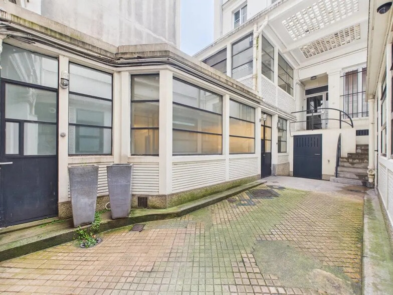 Local d'activités dans Paris à vendre - Photo intérieure – Image 1 sur 12