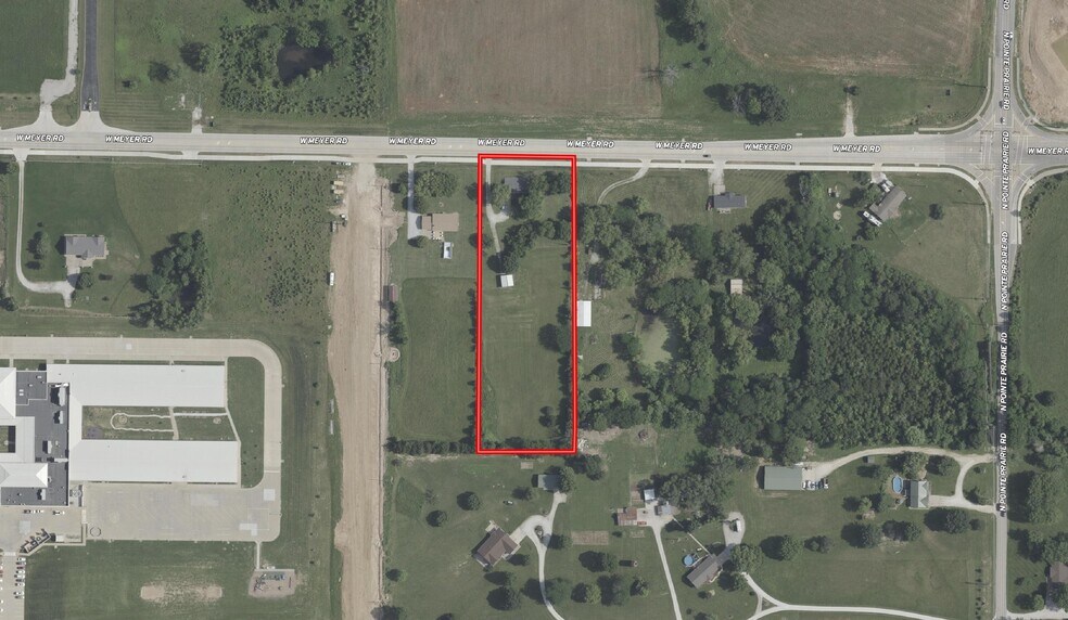 2466 W Meyer Rd, Wentzville, MO à vendre - Photo principale – Image 1 sur 1