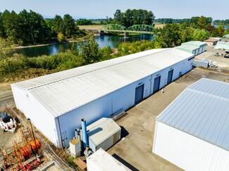 Plus de détails pour 810 S 2nd St, Harrisburg, OR - Industriel/Logistique à louer