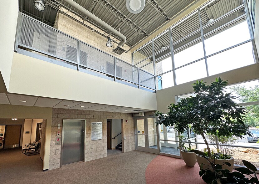 8650 Alameda Blvd NE, Albuquerque, NM à louer - Photo de l’immeuble – Image 2 sur 13