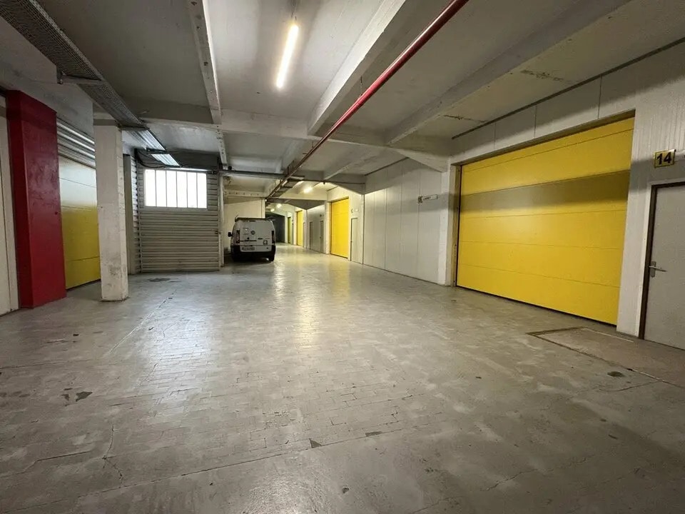 Local d’activités dans Lormont à louer Photo intérieure– Image 1 sur 7