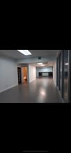 5701-5731 NW 74th Ave, Miami, FL à louer Photo intérieure– Image 2 sur 9