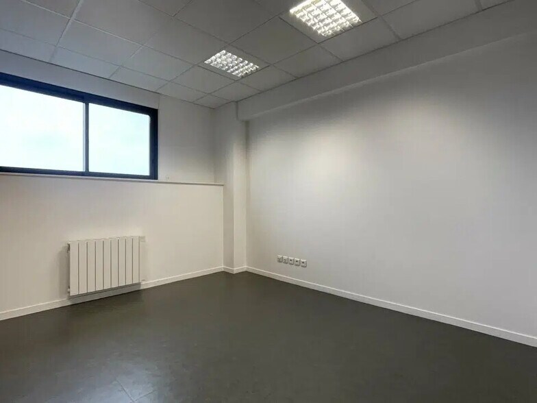 Bureau dans Le Havre à louer - Photo de l’immeuble – Image 3 sur 12