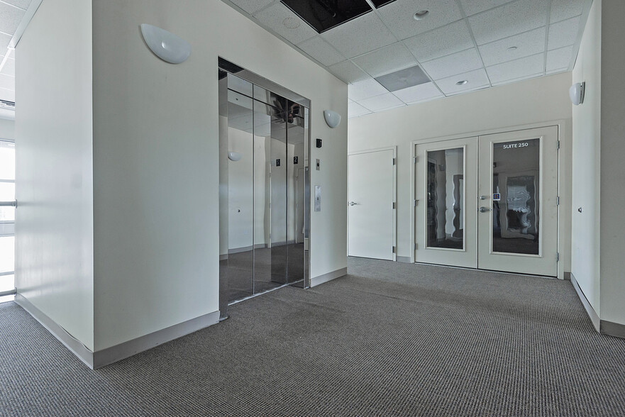 512 E 4500 S, Salt Lake City, UT à louer - Photo de l’immeuble – Image 3 sur 15