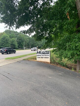 Plus de détails pour 7960 Chapel Hill Rd, Cary, NC - Local d’activités à vendre