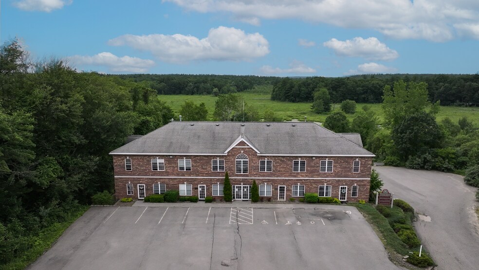 6 Mary E Clark Dr, Hampstead, NH à vendre - Photo de l’immeuble – Image 3 sur 22